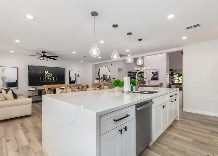 Larkspur Family Estate With Heated Pool & Gameroom * Scottsdale