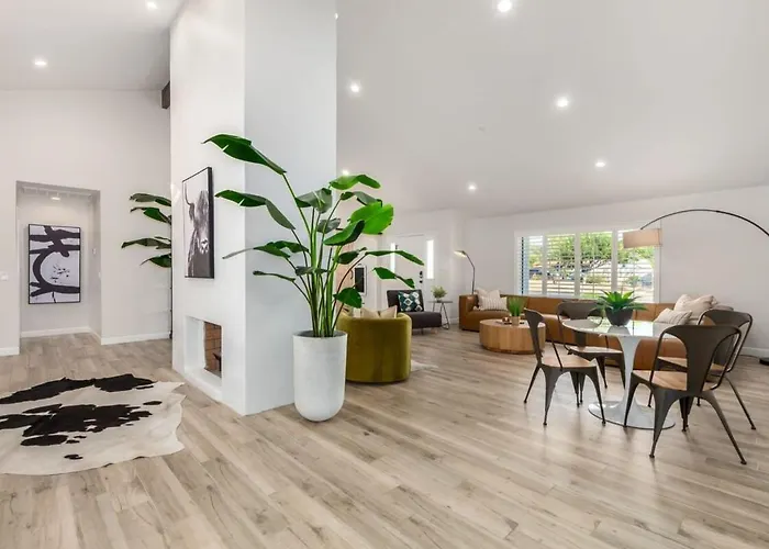 Holiday home Larkspur Family Estate With Heated Pool & Gameroom