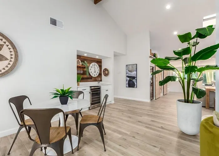 Holiday home Larkspur Family Estate With Heated Pool & Gameroom
